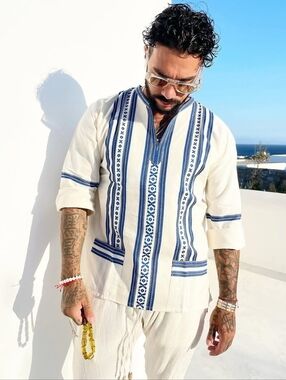 Giras Vintage 1970s Greek Cream Tunic with Blue & Black Trim - Size 4 Mens